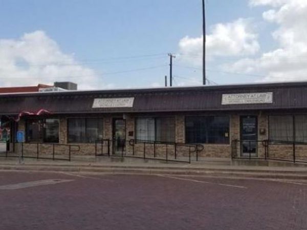 102 N Ellis, Groesbeck, TX 76642