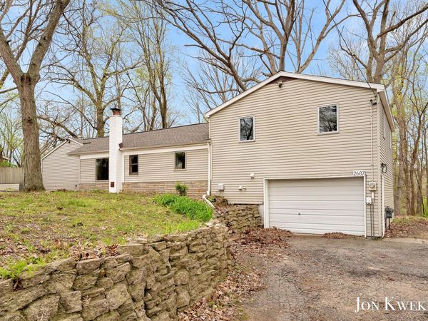 2687 Dunnigan Avenue NE, Grand Rapids, MI 49525