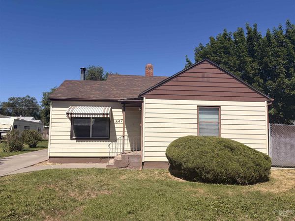847 Locust Street, Twin Falls, ID 83301