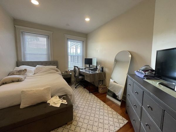 191 Winthrop Rd, Unit 2, Brookline, MA 02445
