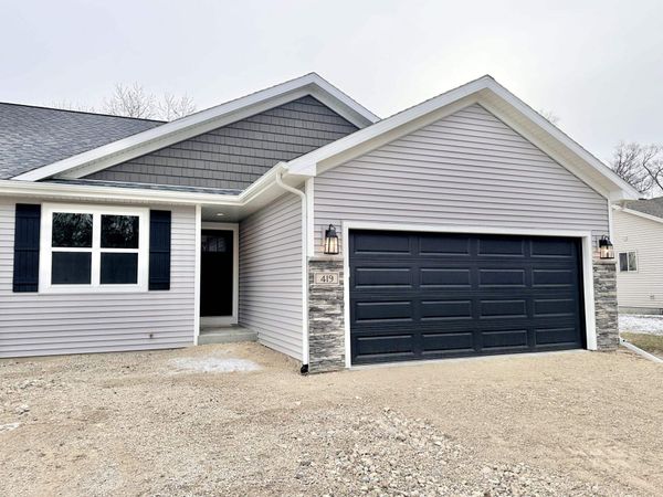 141 Orchid Avenue, Stoughton, WI 53589