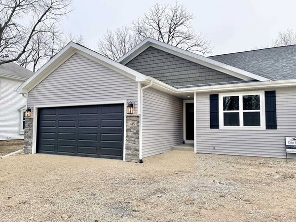 147 Orchid Lane, Stoughton, WI 53589