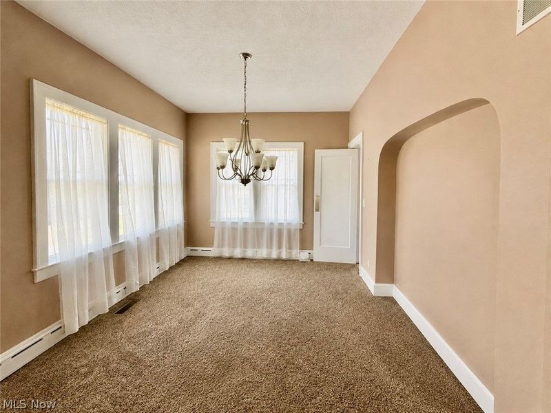 578 SE Oak Knoll Avenue SE, Warren, OH 44483 Photo 8