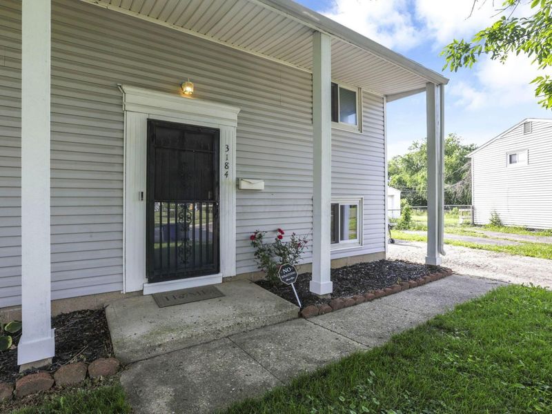 3184 Weirton Drive, Columbus, OH 43207 Photo 4