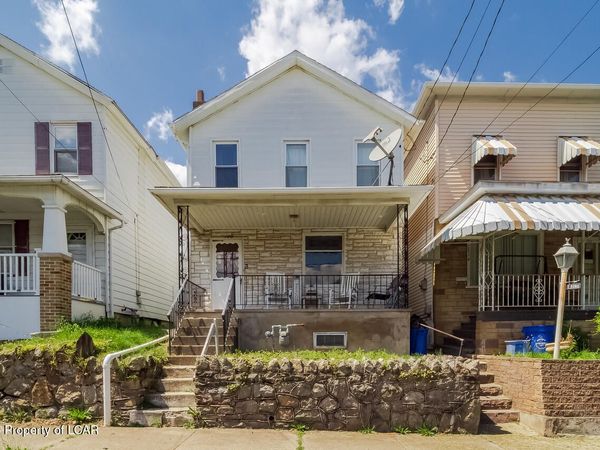 122 W Green Street, Nanticoke, PA 18634