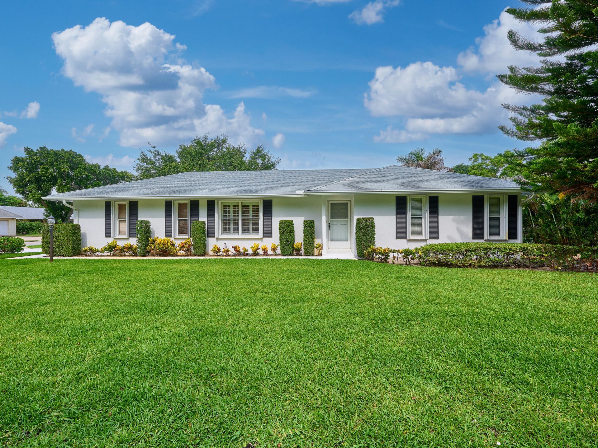 9901 SE Little Club Way N, Tequesta, FL 33469 Photo