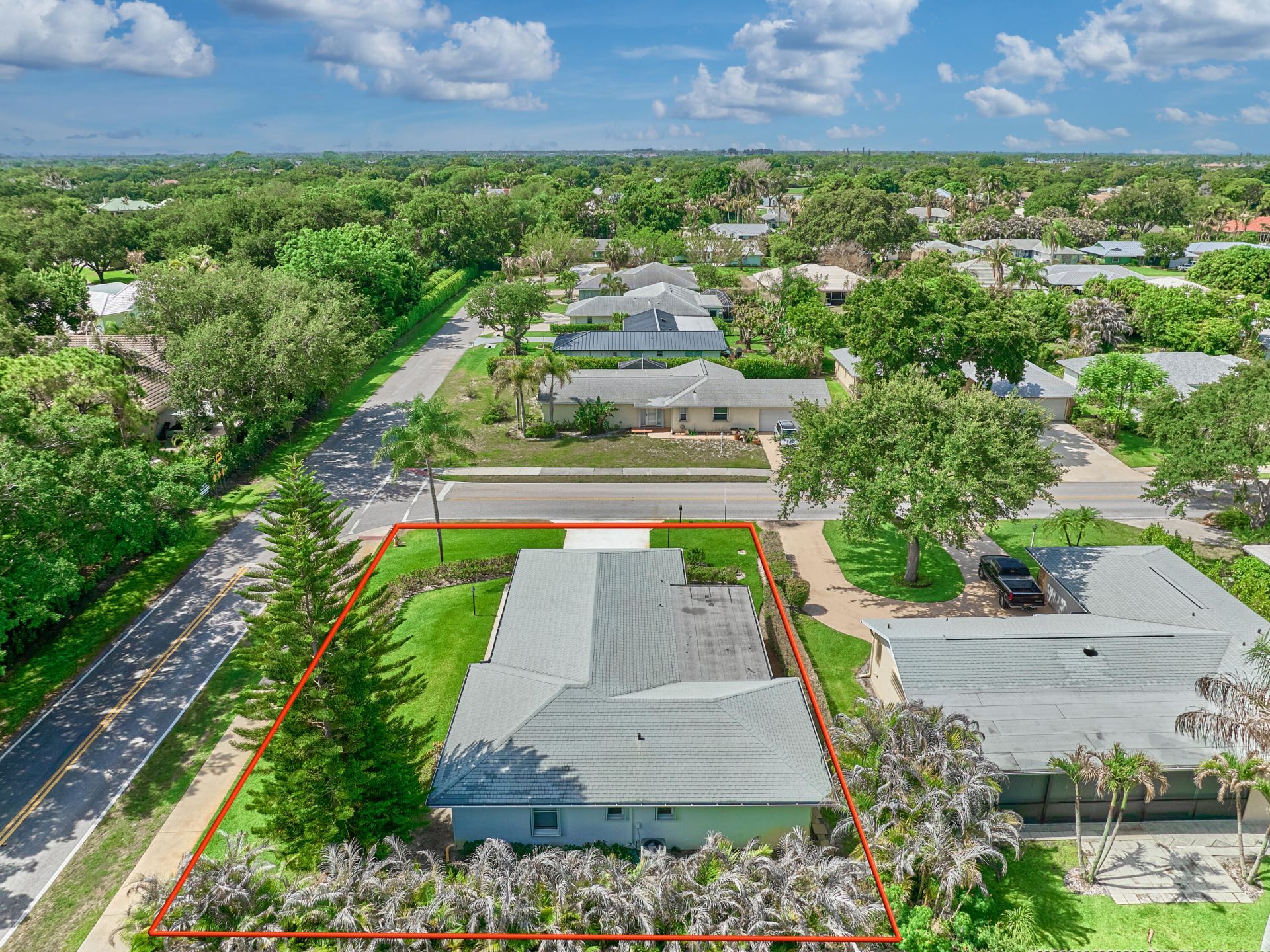 9901 SE Little Club Way N, Tequesta, FL 33469 Photo