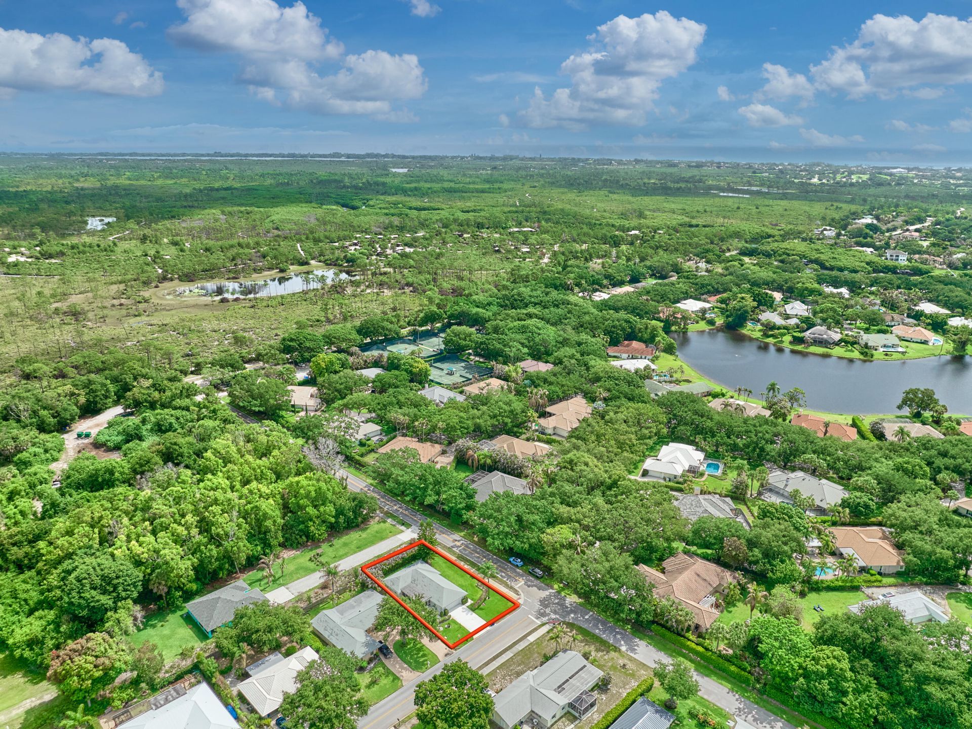 9901 SE Little Club Way N, Tequesta, FL 33469 Photo