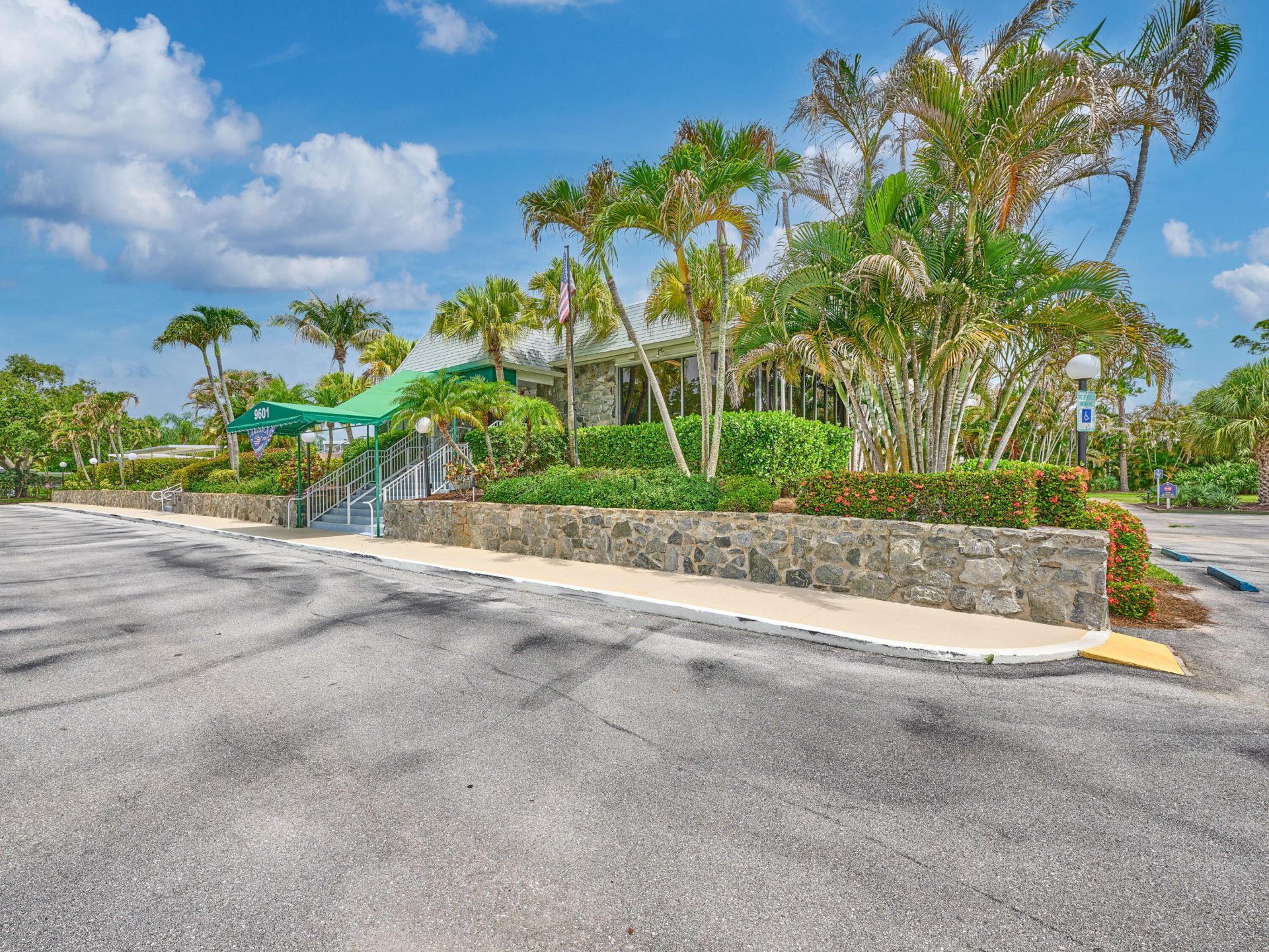 9901 SE Little Club Way N, Tequesta, FL 33469 Photo