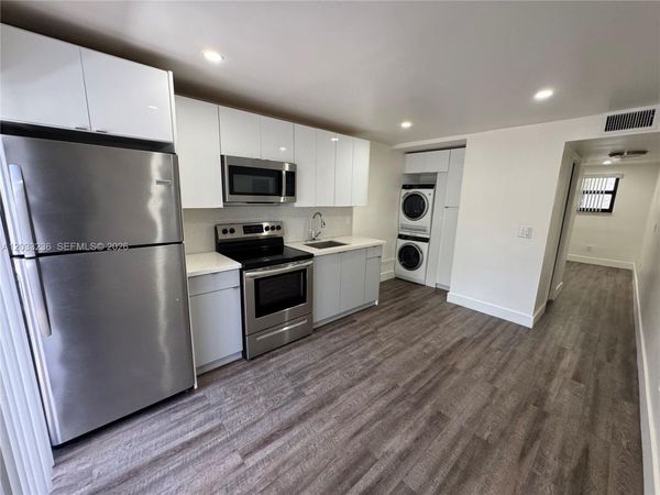 3011 SW 1st Ave , Unit 6, Miami, FL 33129