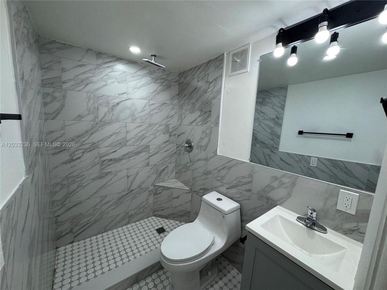 3011 SW 1st Ave , Unit 6, Miami, FL 33129 Photo