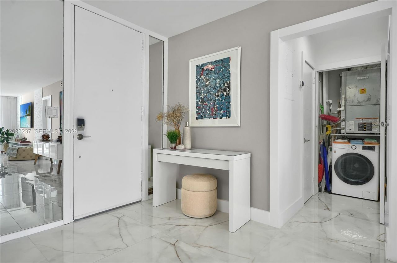 770 NE 69th St , Unit 5D, Miami, FL 33138 Photo