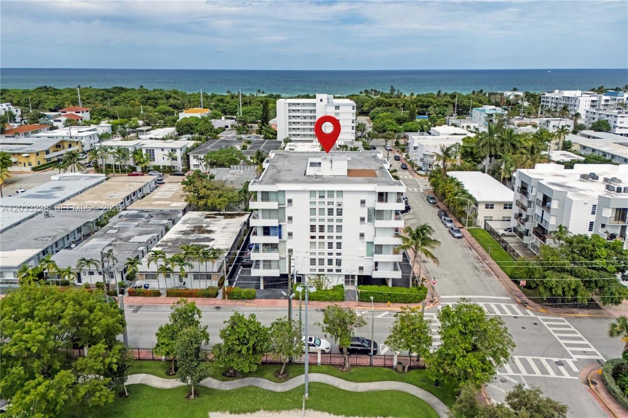 8001 Byron Ave , Unit 3C, Miami Beach, FL 33141 Photo