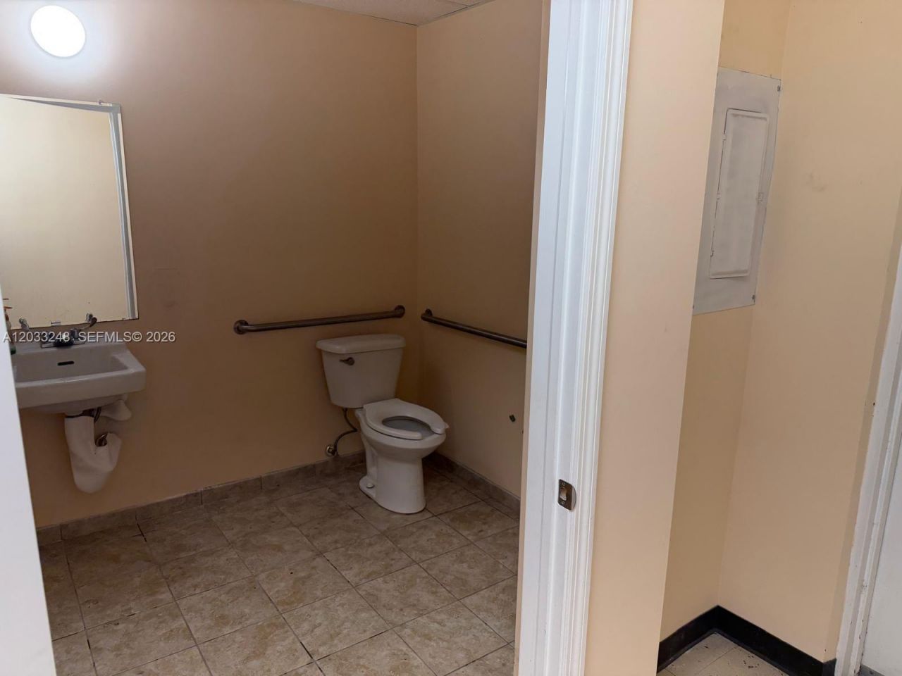 8688 NW 44 St , Sunrise, FL 33351 Photo