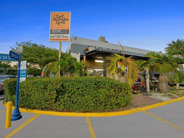 5405 NW 82nd Ave , Doral, FL 33166