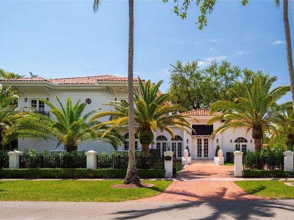 1224 Almeria Ave , Coral Gables, FL 33134