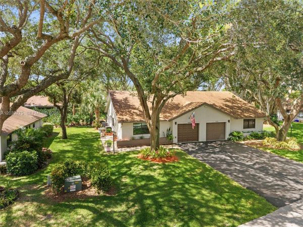 4148 N Palm Forest Dr N , Delray Beach, FL 33445