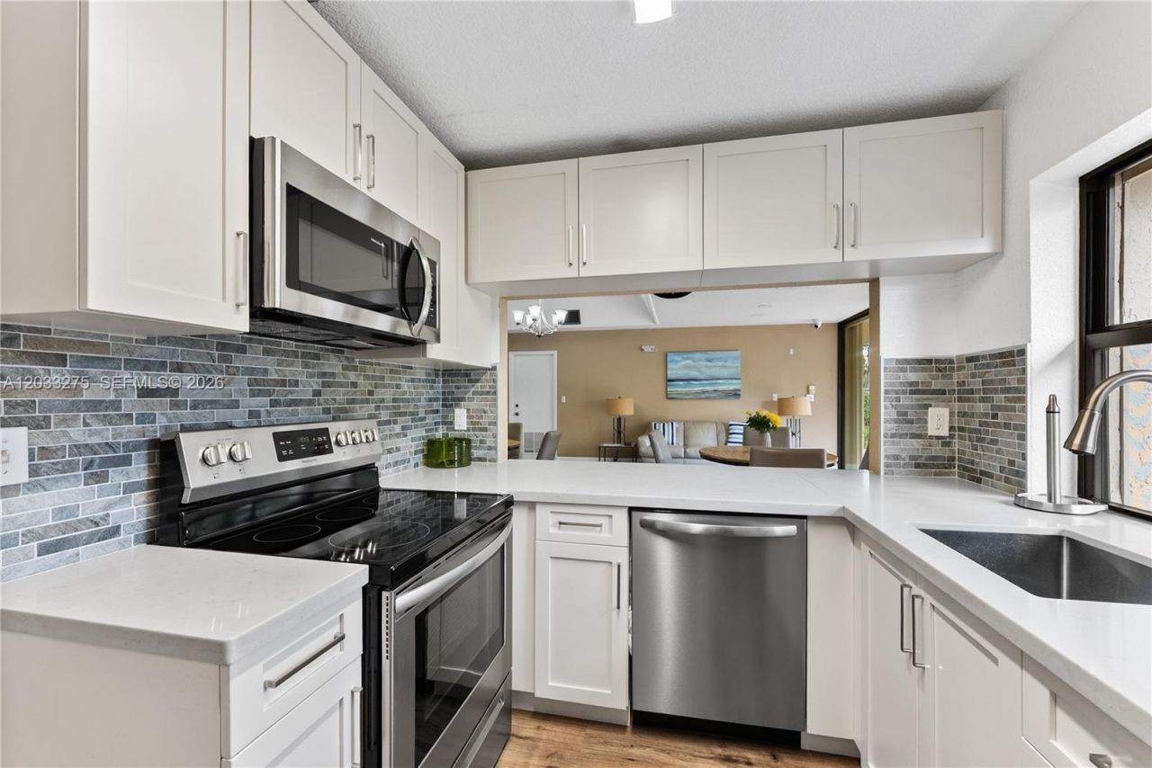 4148 N Palm Forest Dr N , Delray Beach, FL 33445 Photo