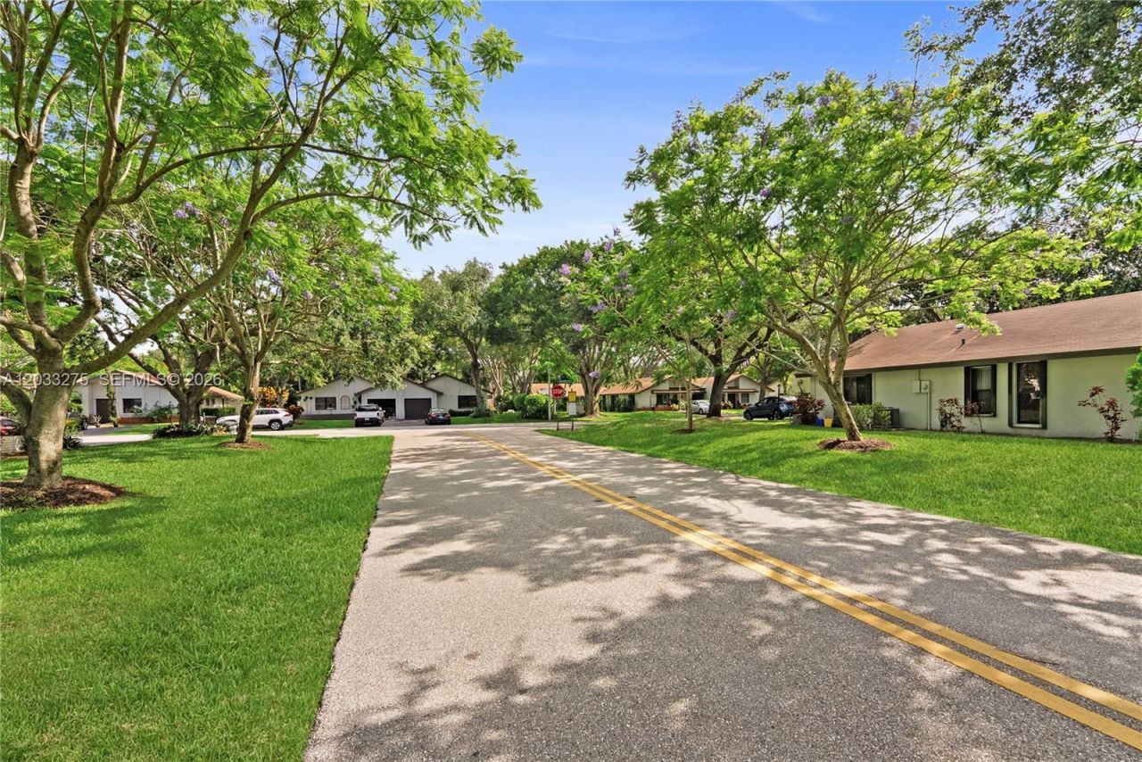 4148 N Palm Forest Dr N , Delray Beach, FL 33445 Photo