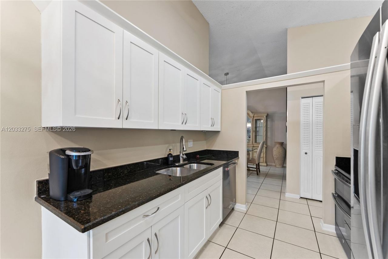 4148 N Palm Forest Dr N, Delray Beach, FL 33445 Photo