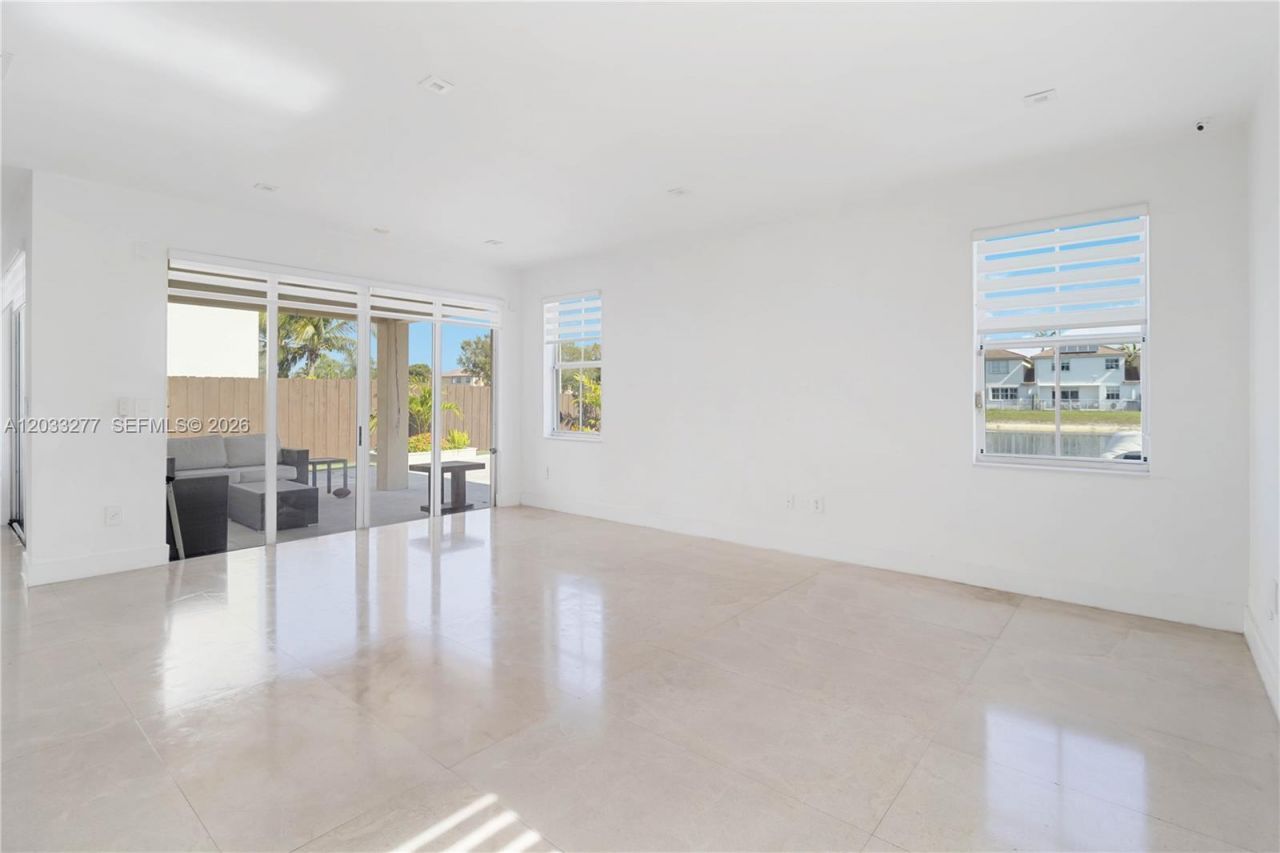 8551 NW 110th Ave , Unit 8551, Doral, FL 33178 Photo