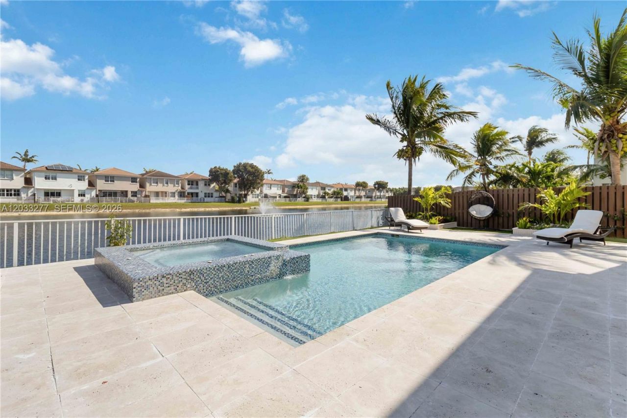 8551 NW 110th Ave , Unit 8551, Doral, FL 33178 Photo