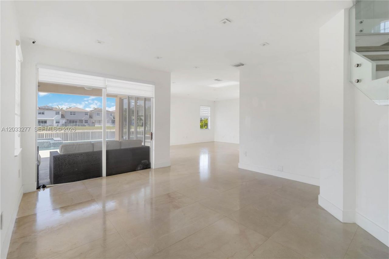 8551 NW 110th Ave , Unit 8551, Doral, FL 33178 Photo