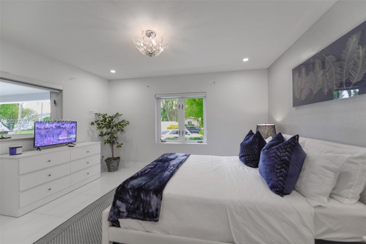 1209 NE 96th St , Unit 1209, Miami Shores, FL 33138 Photo