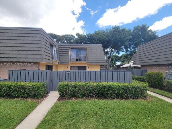 3228 32nd Way , West Palm Beach, FL 33407