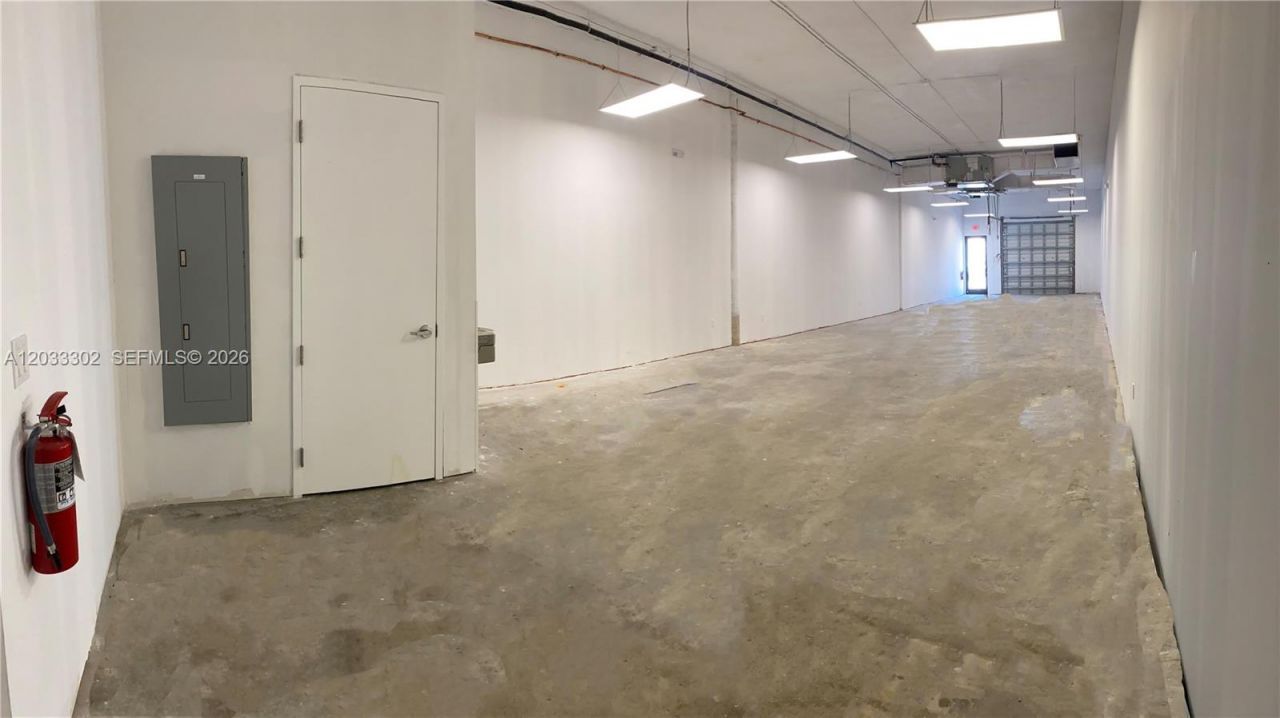 300 SW 17th Ave , Unit 4, Miami, FL 33135 Photo
