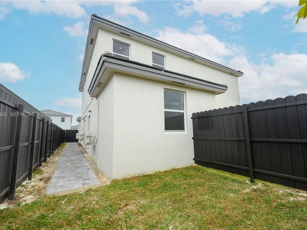 18690 SW 136th Ct , Unit 3, Miami, FL 33177