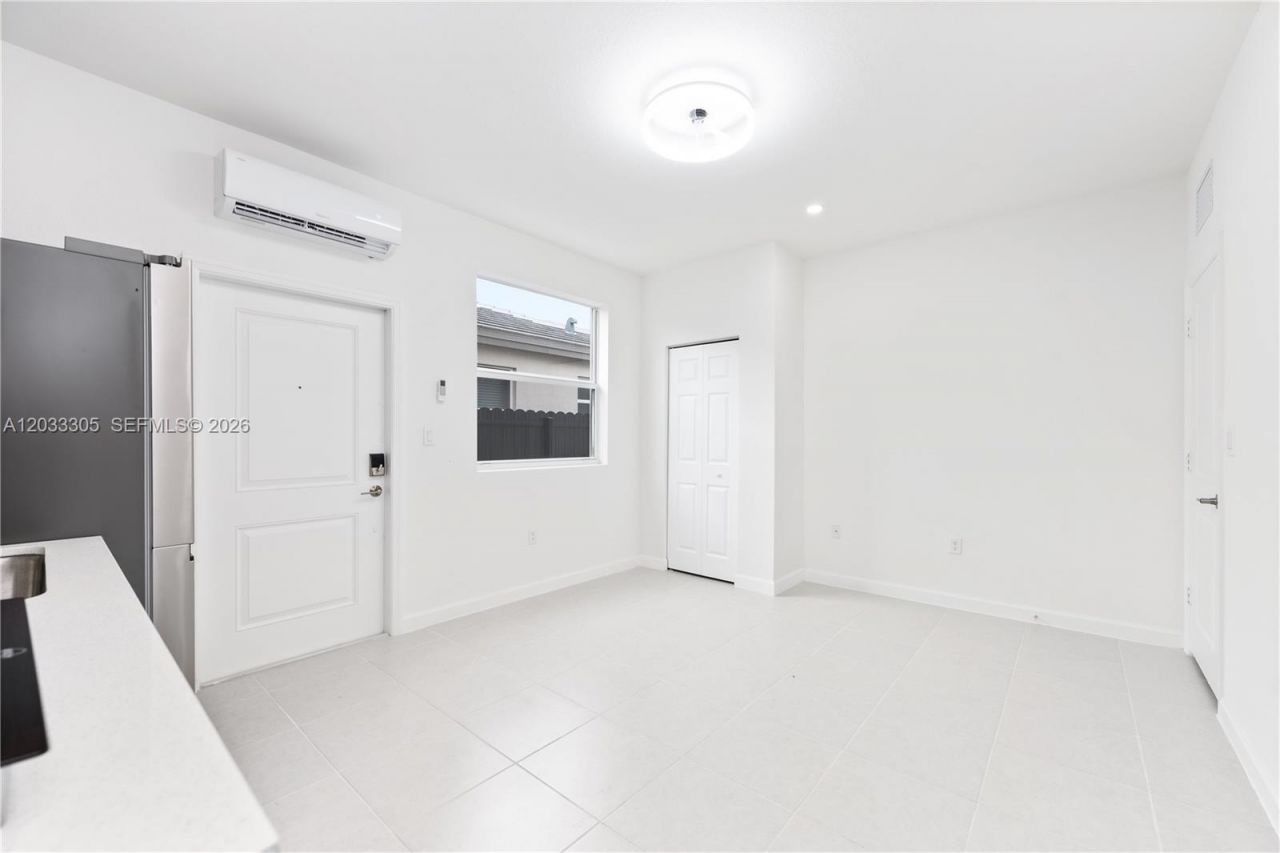 18690 SW 136th Ct , Unit 3, Miami, FL 33177 Photo