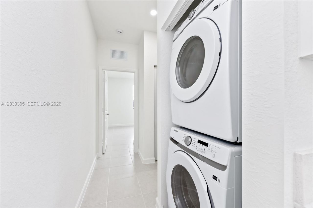 18690 SW 136th Ct , Unit 3, Miami, FL 33177 Photo