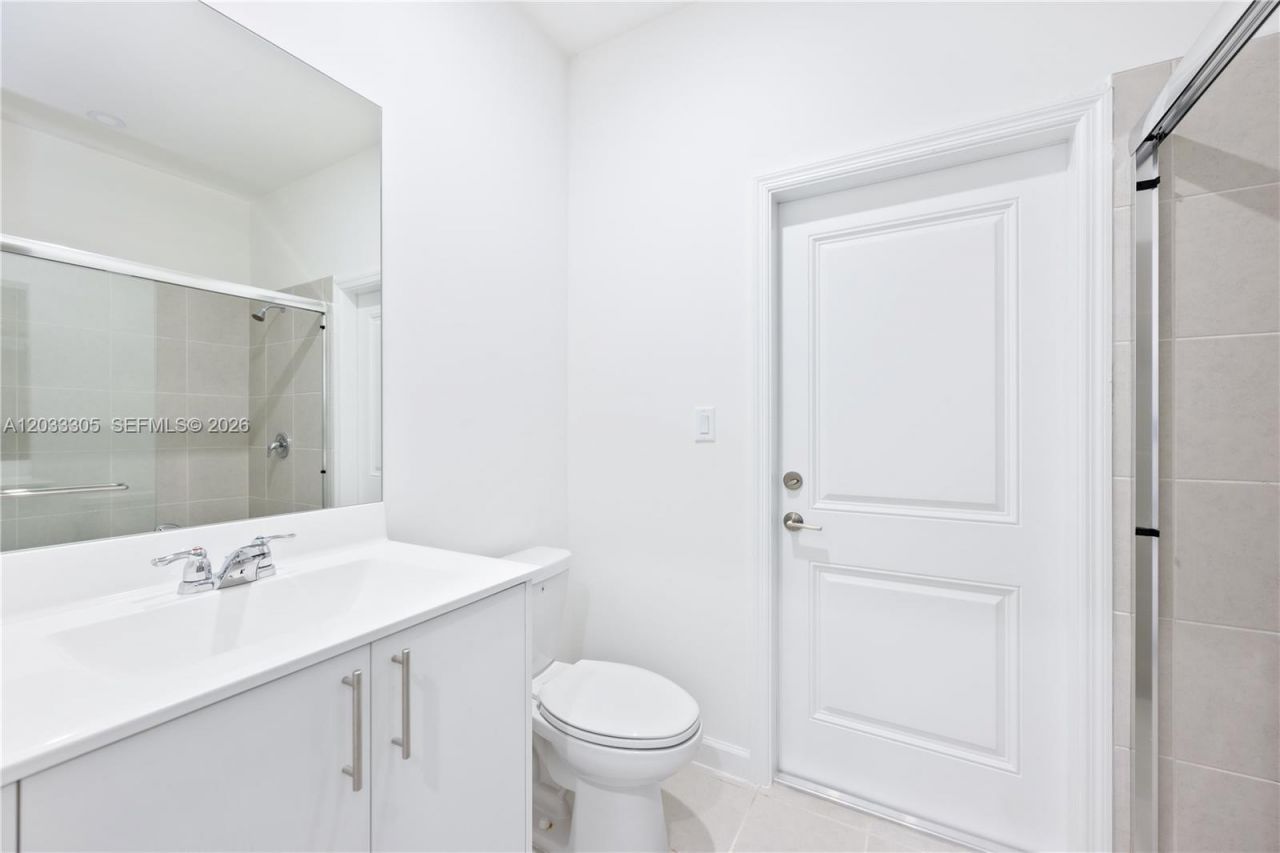 18690 SW 136th Ct , Unit 3, Miami, FL 33177 Photo