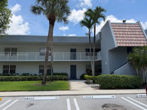 4261 W Palm Aire Dr, Unit 202, Pompano Beach, FL 33069
