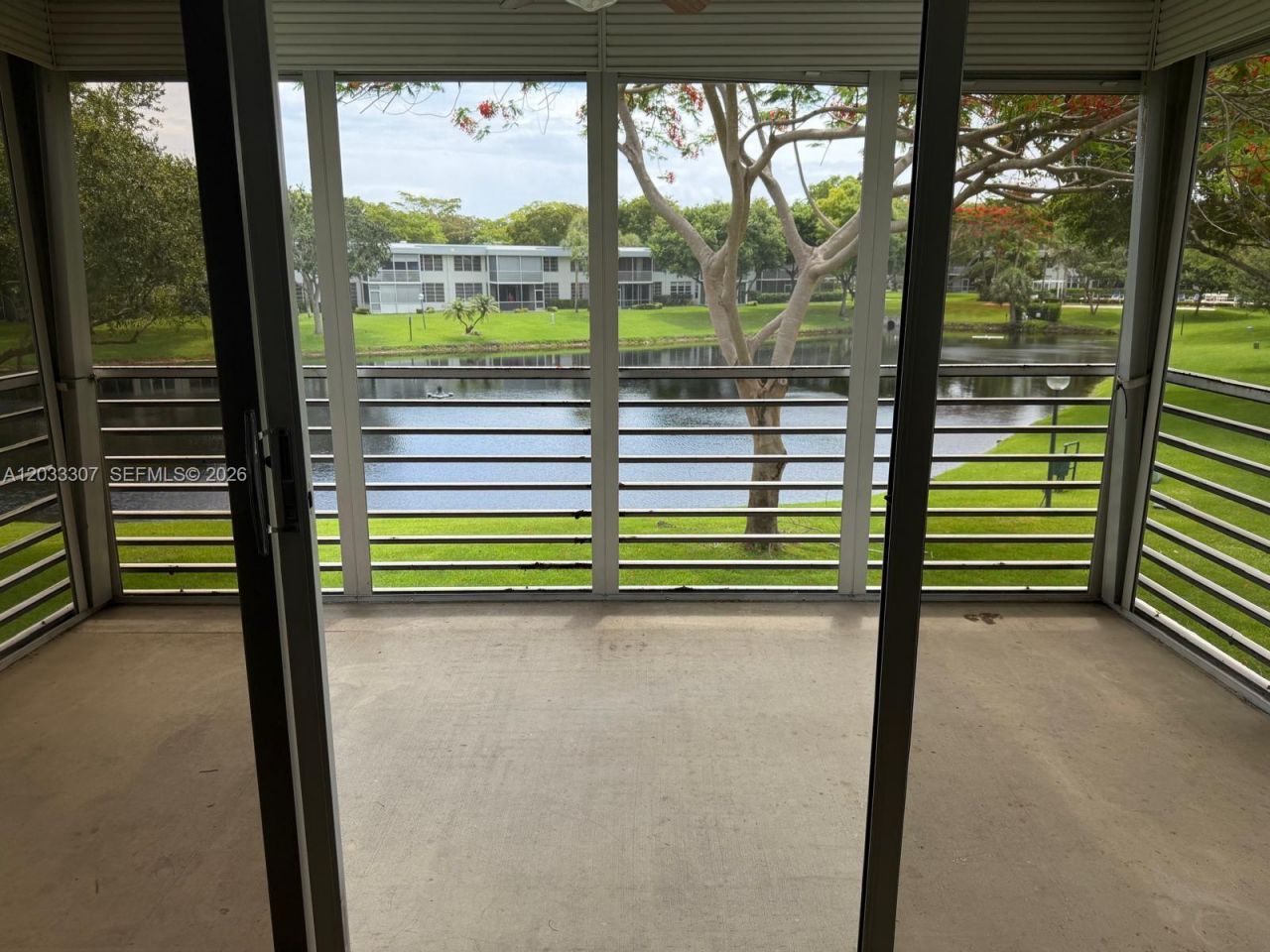4261 W Palm Aire Dr, Unit 202, Pompano Beach, FL 33069 Photo