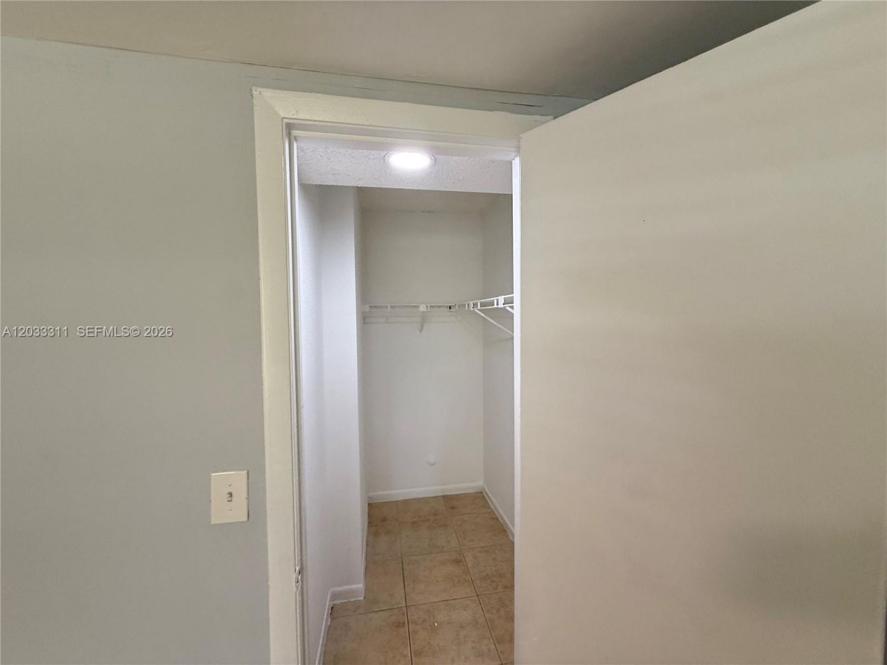 4885 Lake Arjaro Dr, Unit 4869, West Palm Beach, FL 33407 Photo