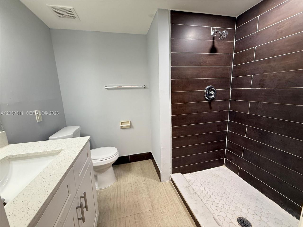 4885 Lake Arjaro Dr, Unit 4869, West Palm Beach, FL 33407 Photo