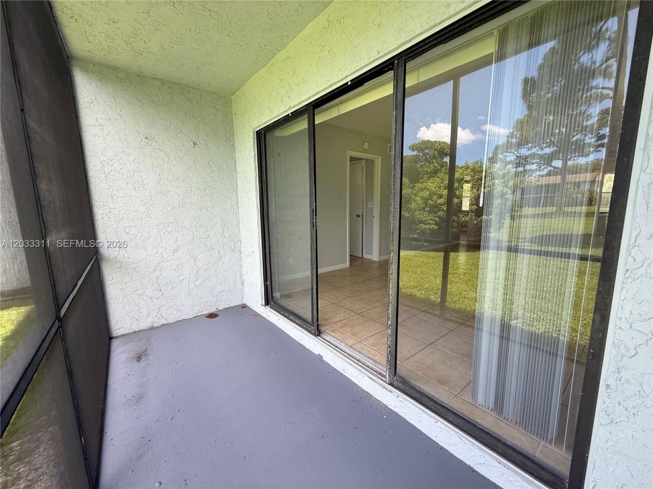 4885 Lake Arjaro Dr, Unit 4869, West Palm Beach, FL 33407 Photo