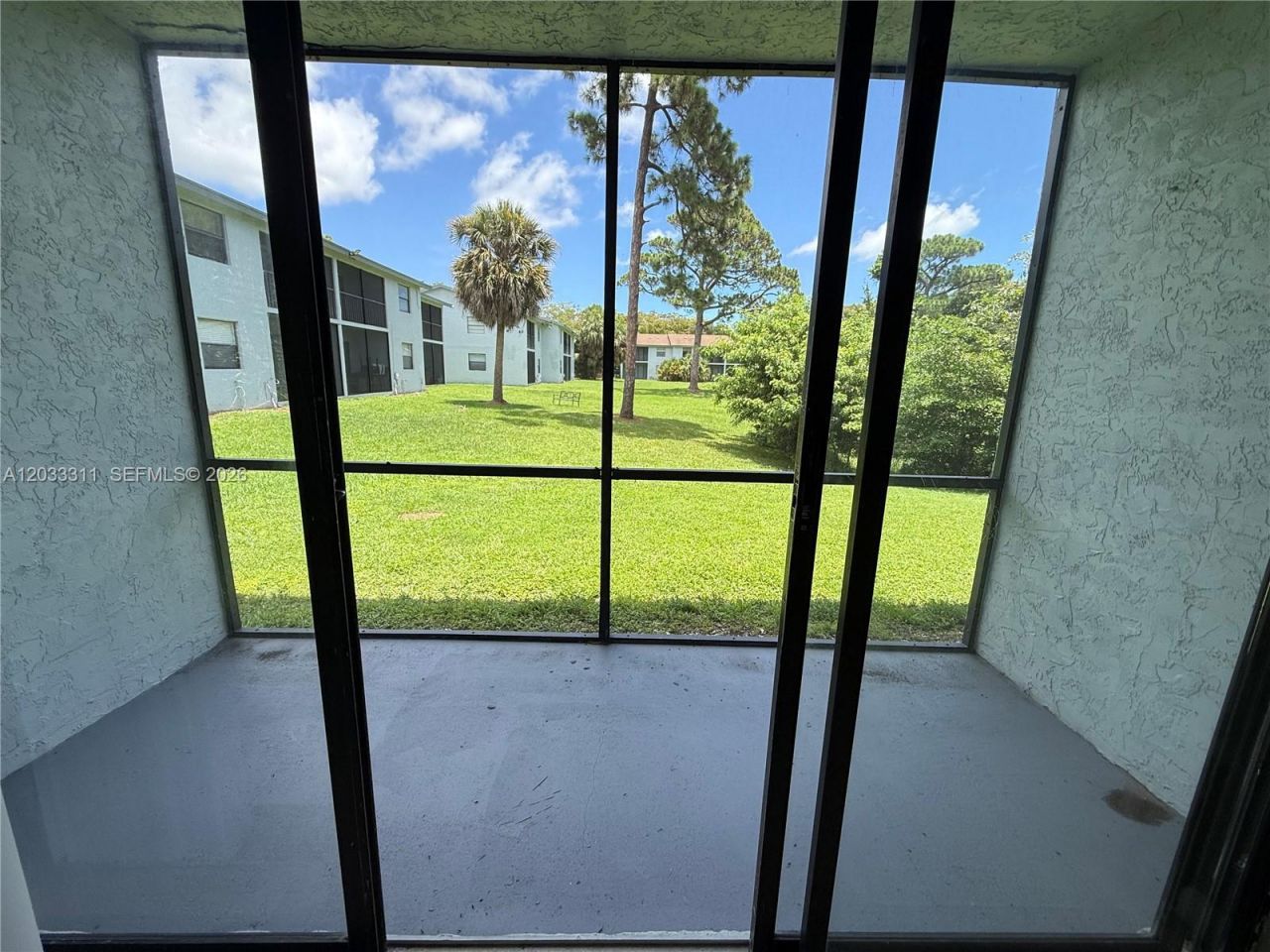 4885 Lake Arjaro Dr, Unit 4869, West Palm Beach, FL 33407 Photo