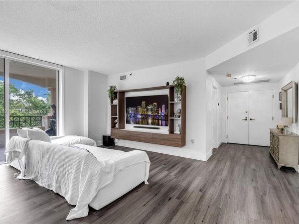 1834 Brickell Ave , Unit 33, Miami, FL 33129