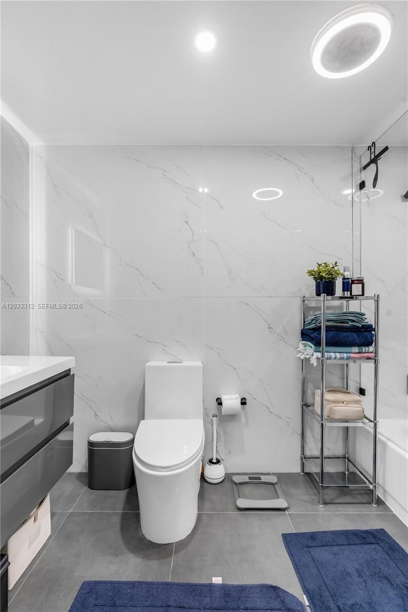 1834 Brickell Ave , Unit 33, Miami, FL 33129 Photo