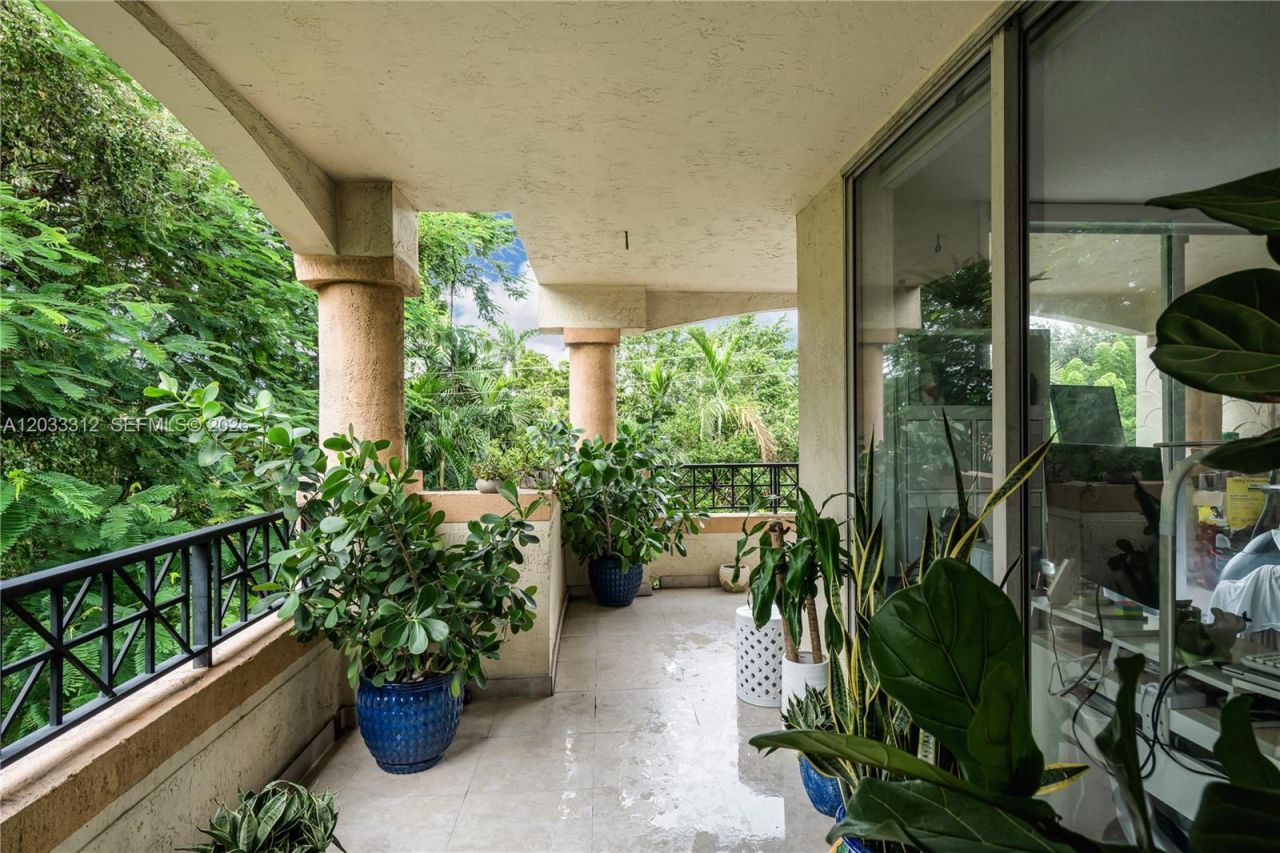1834 Brickell Ave , Unit 33, Miami, FL 33129 Photo