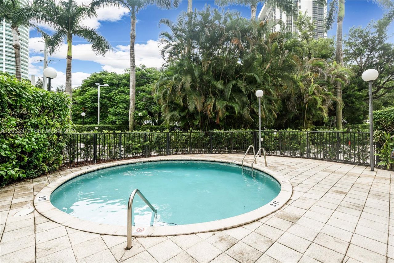 1834 Brickell Ave , Unit 33, Miami, FL 33129 Photo