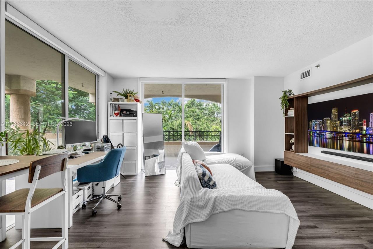 1834 Brickell Ave , Unit 33, Miami, FL 33129 Photo