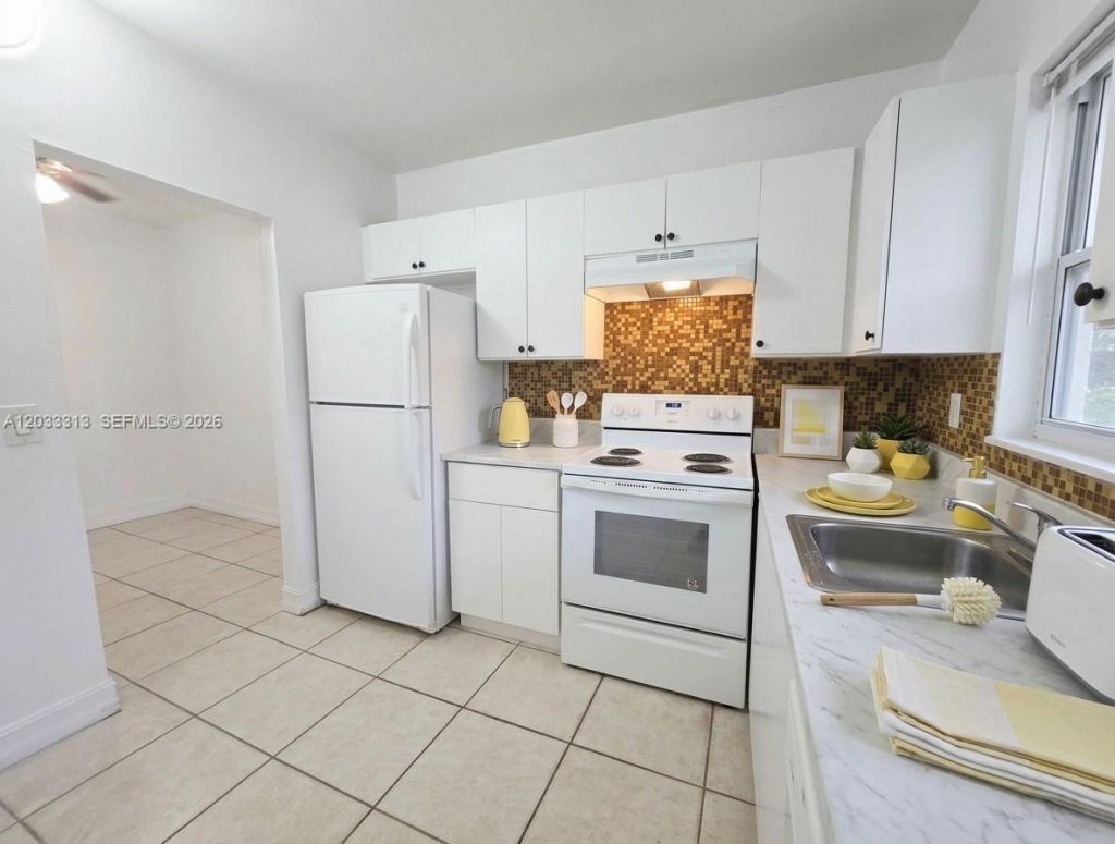4160 NW 21st St, Unit 124D, Lauderhill, FL 33313 Photo