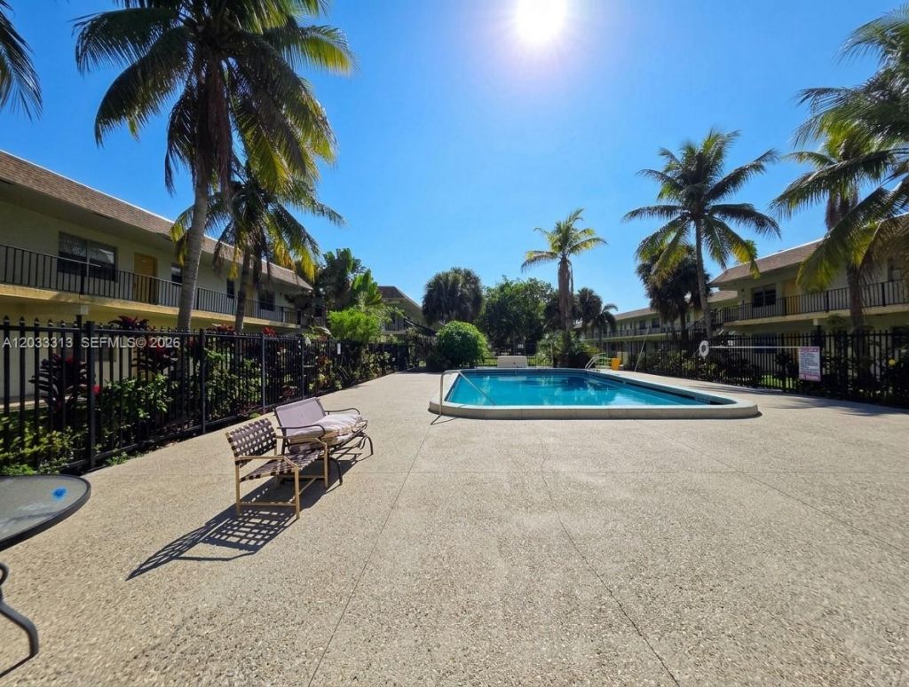 4160 NW 21st St, Unit 124D, Lauderhill, FL 33313 Photo