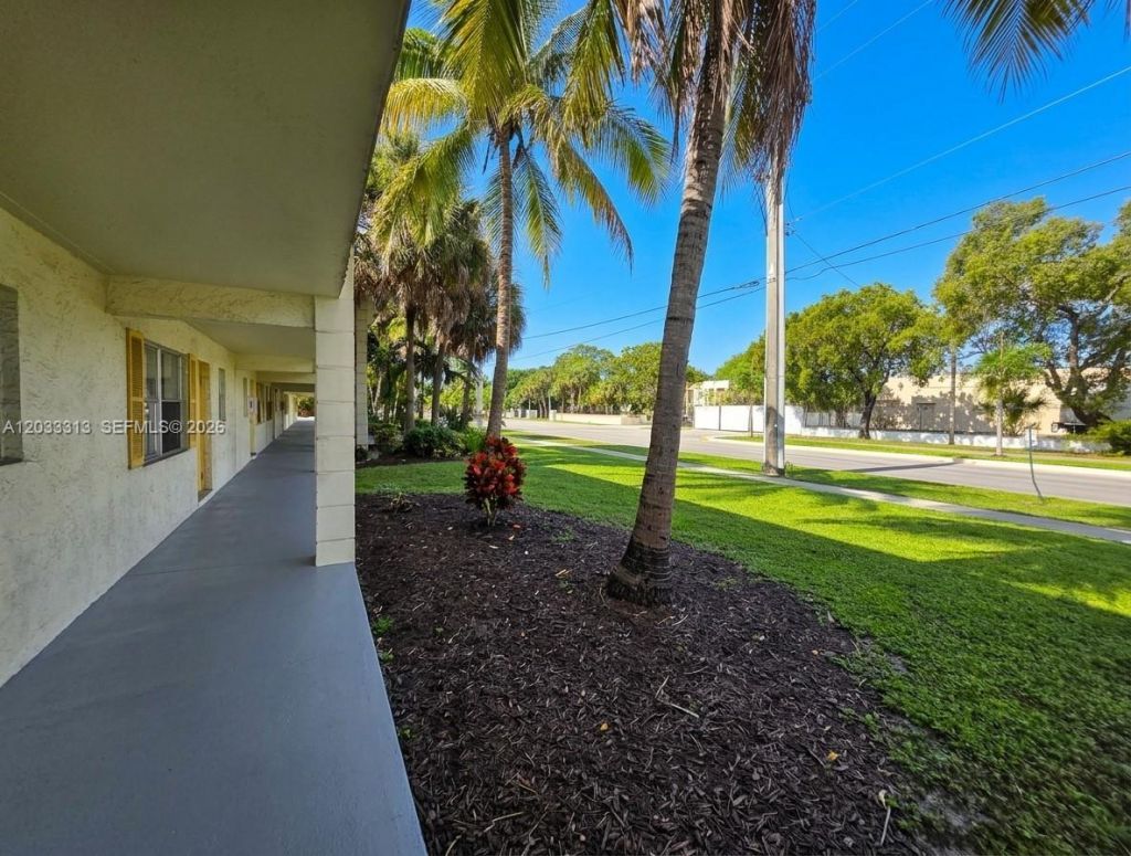 4160 NW 21st St, Unit 124D, Lauderhill, FL 33313 Photo