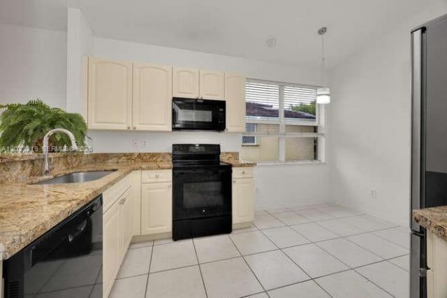 18322 SW 94th Ct , Palmetto Bay, FL 33157 Photo