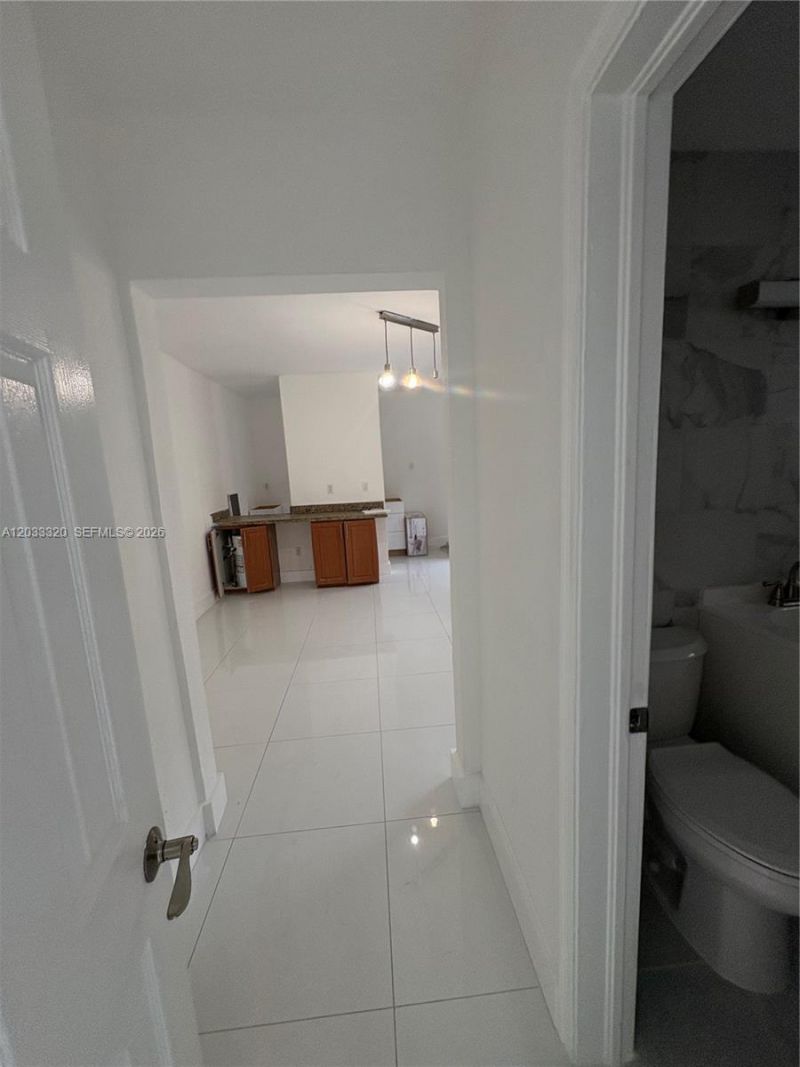 7920 Harding Ave, Unit 8, Miami Beach, FL 33141 Photo